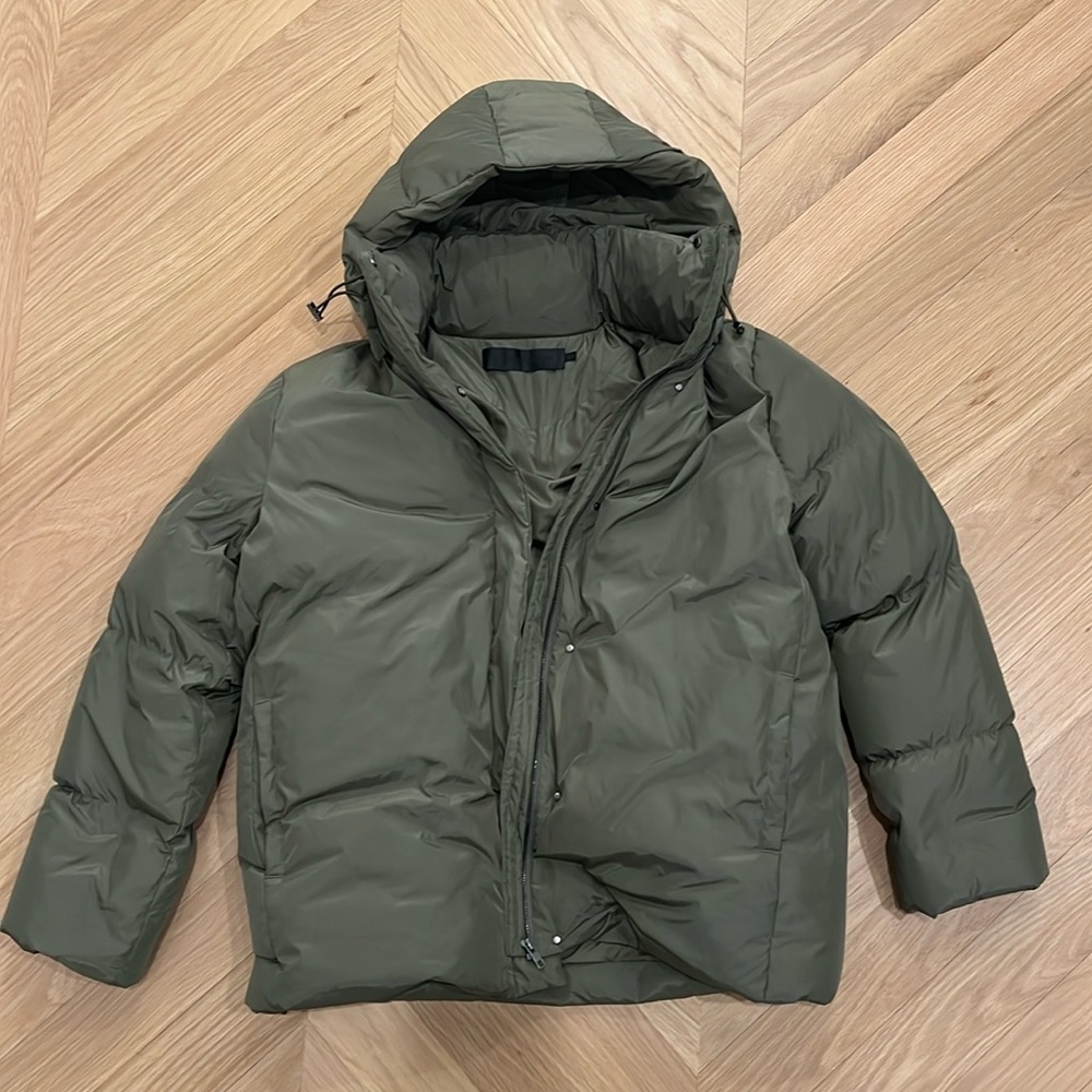 Jenni Kayne green jacket
